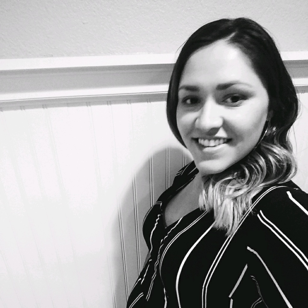 Meet your Posher, Damaris